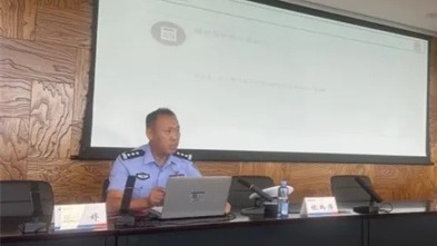 筑牢安全防线 守护性命出杏转—甘肃V66.COM集团发展交通安全普法培训
